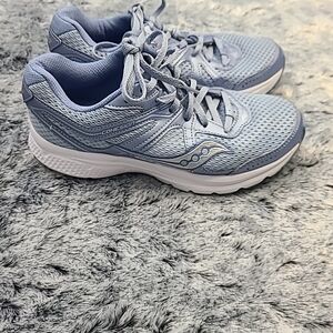 Saucony Womens Grid Cohesion 11  Baby Blue Run Shoes Sneakers Size 7